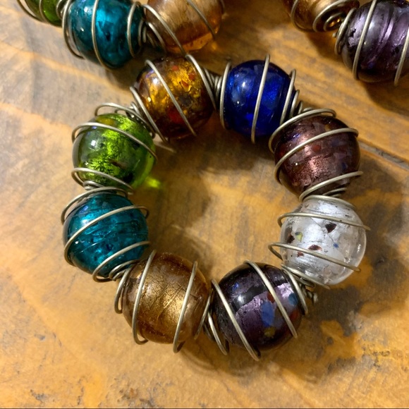 Wire Wrapped Multicolor Glass Beaded Napkin Rings - Picture 4 of 10